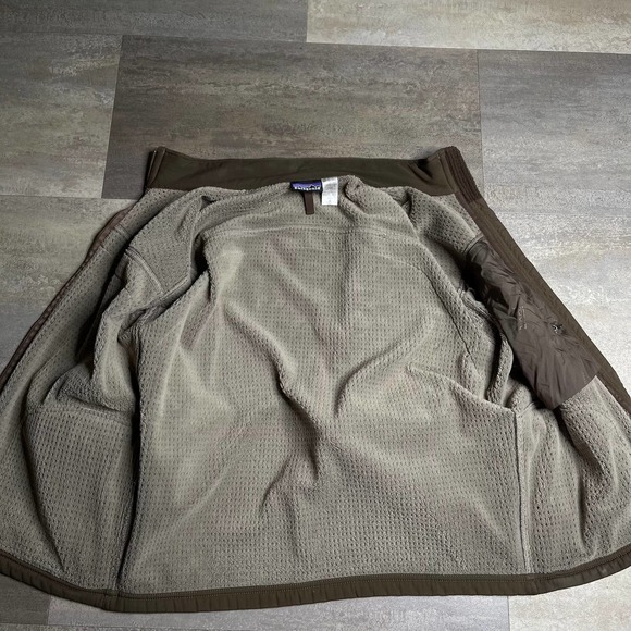 SOLD Patagonia Mens Softshell Jacket Large - Picture 3 of 3